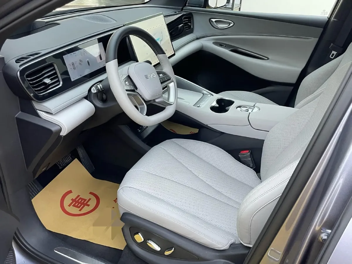 2025 LanDian E5 PLUS 1.5L 95HP L4 E-CVT PHEV,autocango,china used car exporter,china ev exporter,chinese used car exporter,chinese used ev exporter
