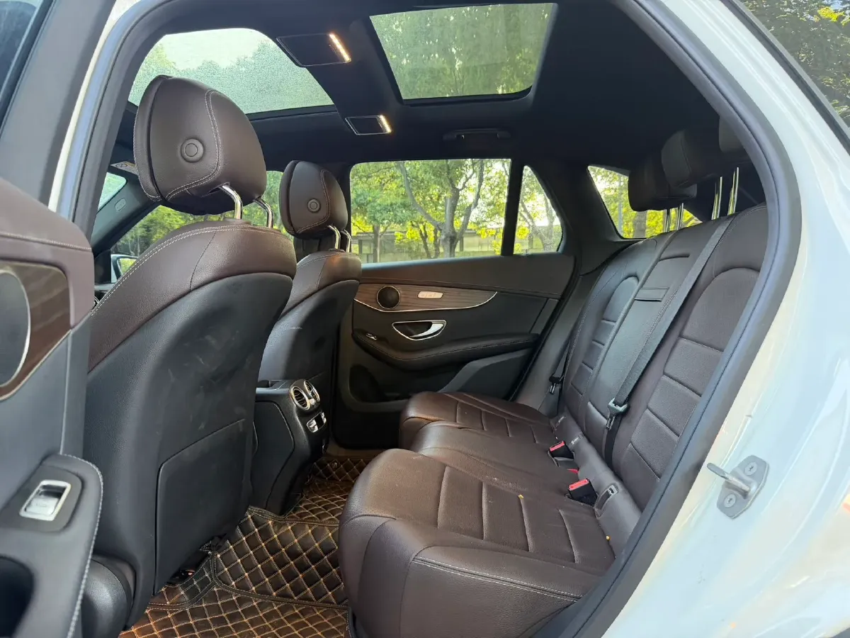 2021 Mercedes-Benz GLC Class 2.0T 197HP L4 9AT,autocango,china used car exporter,china ev exporter,chinese used car exporter,chinese used ev exporter