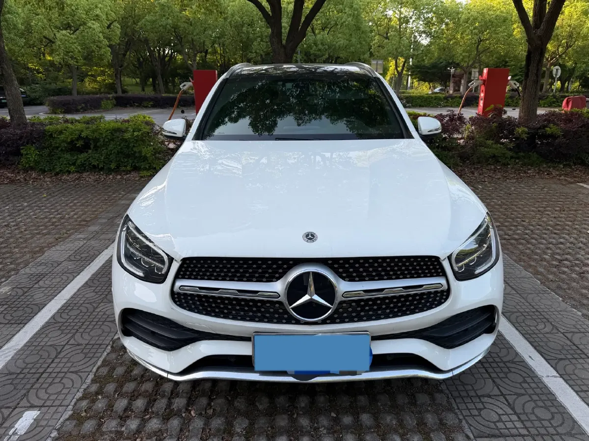2021 Mercedes-Benz GLC Class 2.0T 197HP L4 9AT,autocango,china used car exporter,china ev exporter,chinese used car exporter,chinese used ev exporter