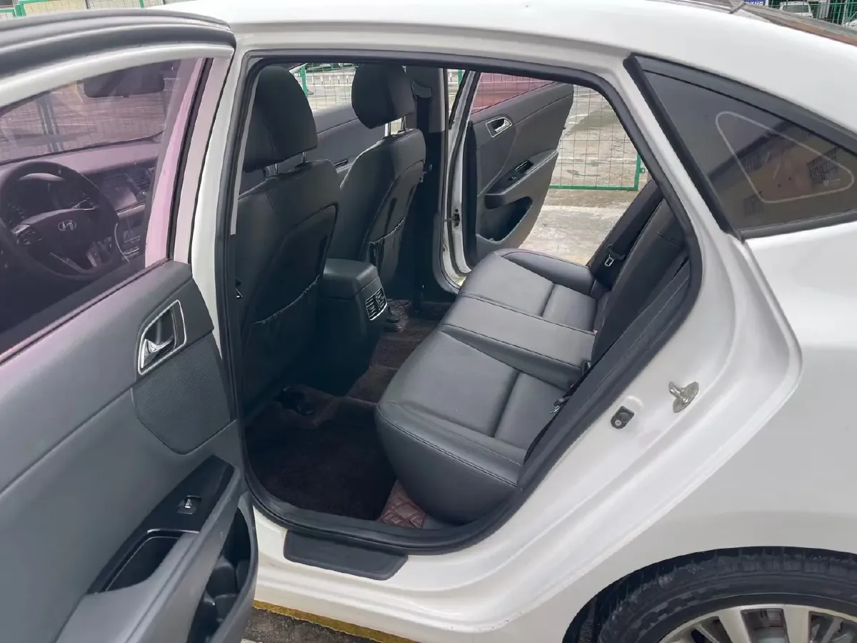 2017 Hyundai Mistra 1.8L 143HP L4 6AT,autocango,china used car exporter,china ev exporter,chinese used car exporter,chinese used ev exporter