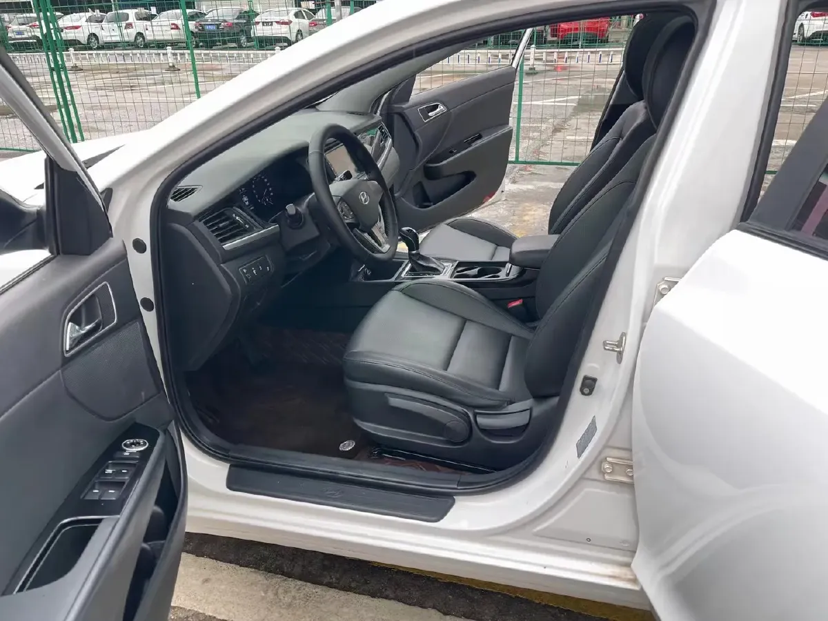 2017 Hyundai Mistra 1.8L 143HP L4 6AT,autocango,china used car exporter,china ev exporter,chinese used car exporter,chinese used ev exporter