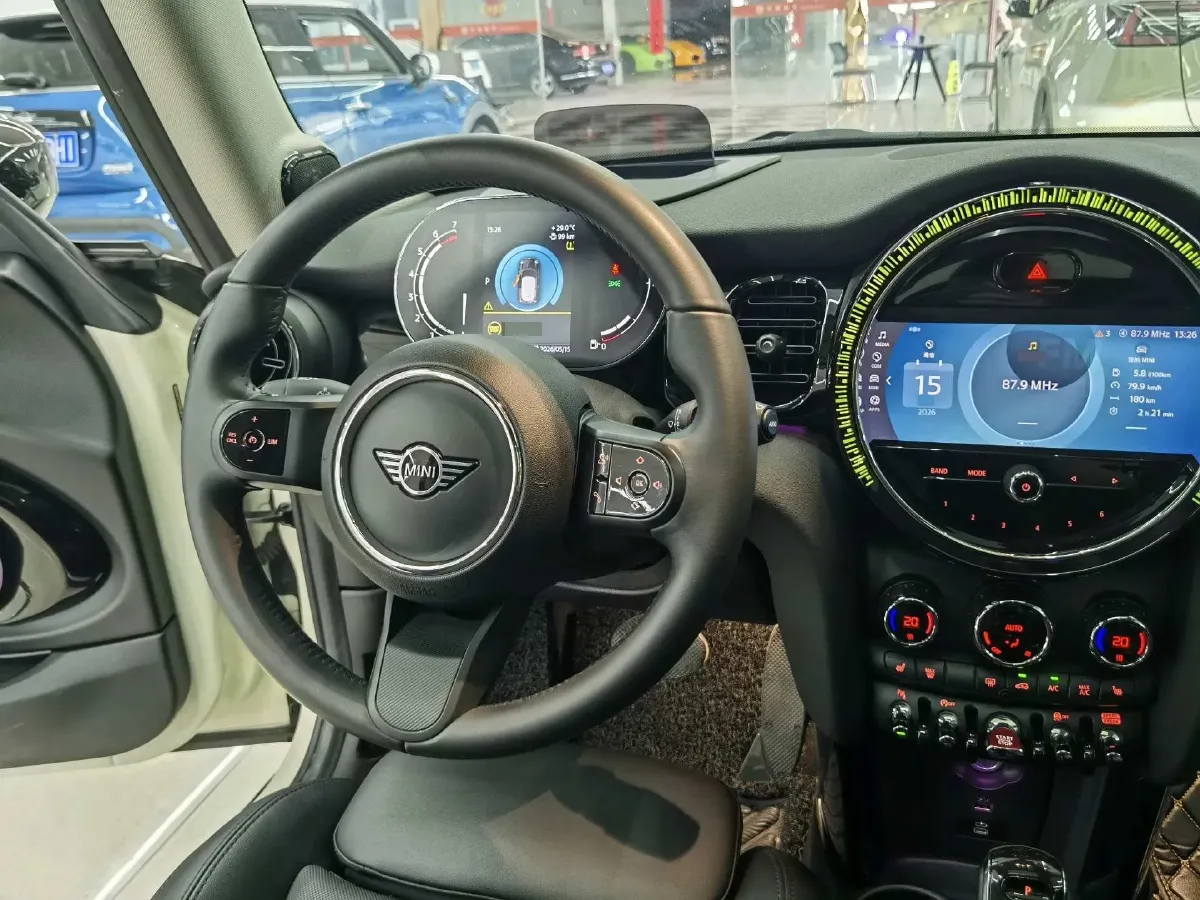 2023 MINI MINI 1.5T 136HP L3 7DCT,autocango,china used car exporter,china ev exporter,chinese used car exporter,chinese used ev exporter