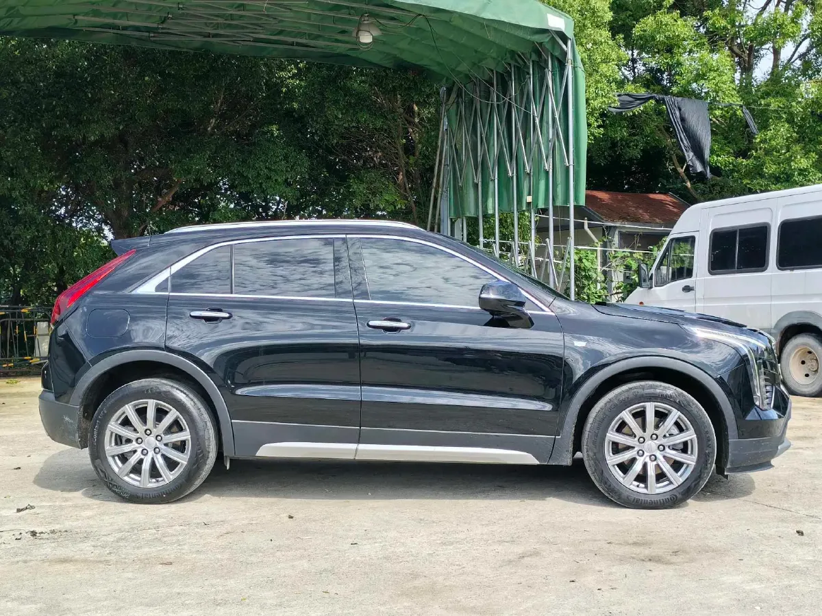 2022 Cadillac XT4 2.0T 237HP L4 9AT,autocango,china used car exporter,china ev exporter,chinese used car exporter,chinese used ev exporter