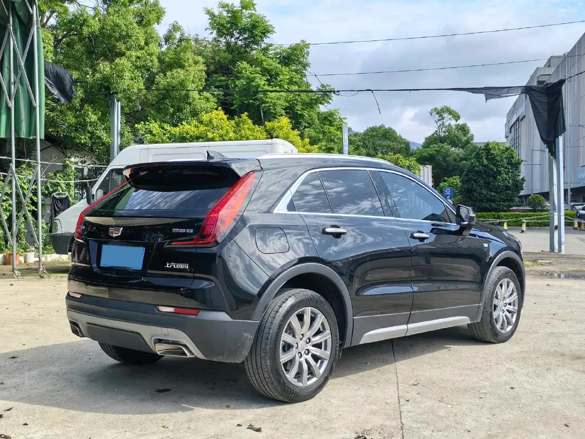 2022 Cadillac XT4 2.0T 237HP L4 9AT,autocango,china used car exporter,china ev exporter,chinese used car exporter,chinese used ev exporter