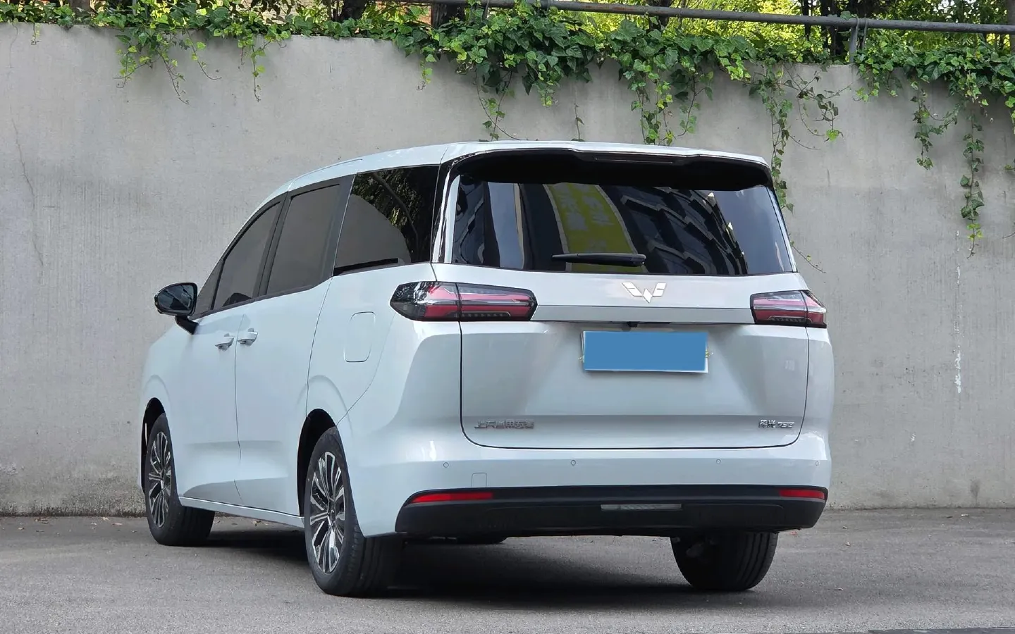 2025 BAW RuiSheng Trump M7 2.0L 144HP L4 8AT,autocango,china used car exporter,china ev exporter,chinese used car exporter,chinese used ev exporter