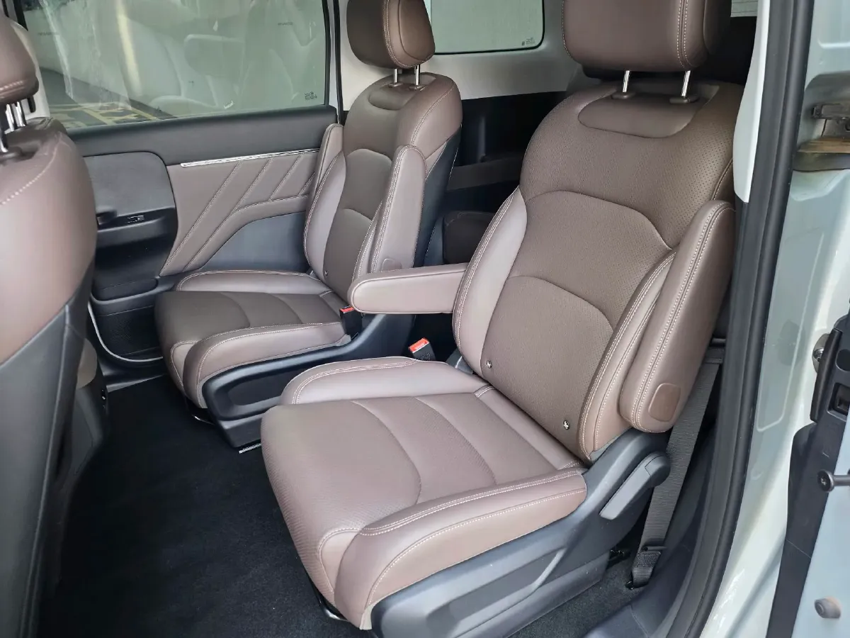 2025 BAW RuiSheng Trump M7 2.0L 144HP L4 8AT,autocango,china used car exporter,china ev exporter,chinese used car exporter,chinese used ev exporter