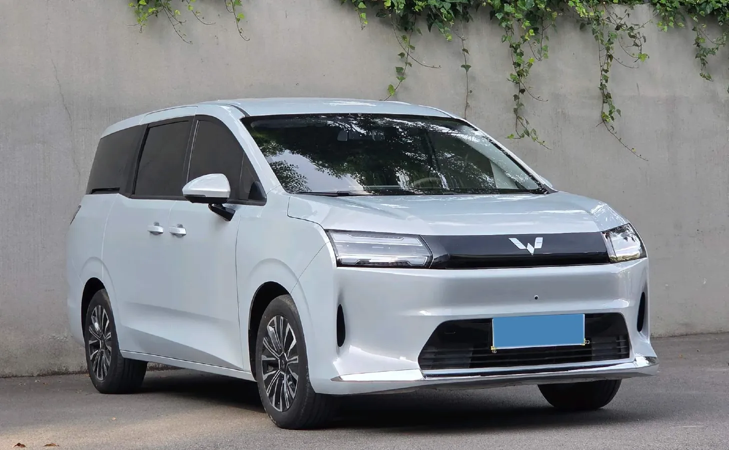 2025 BAW RuiSheng Trump M7 2.0L 144HP L4 8AT,autocango,china used car exporter,china ev exporter,chinese used car exporter,chinese used ev exporter