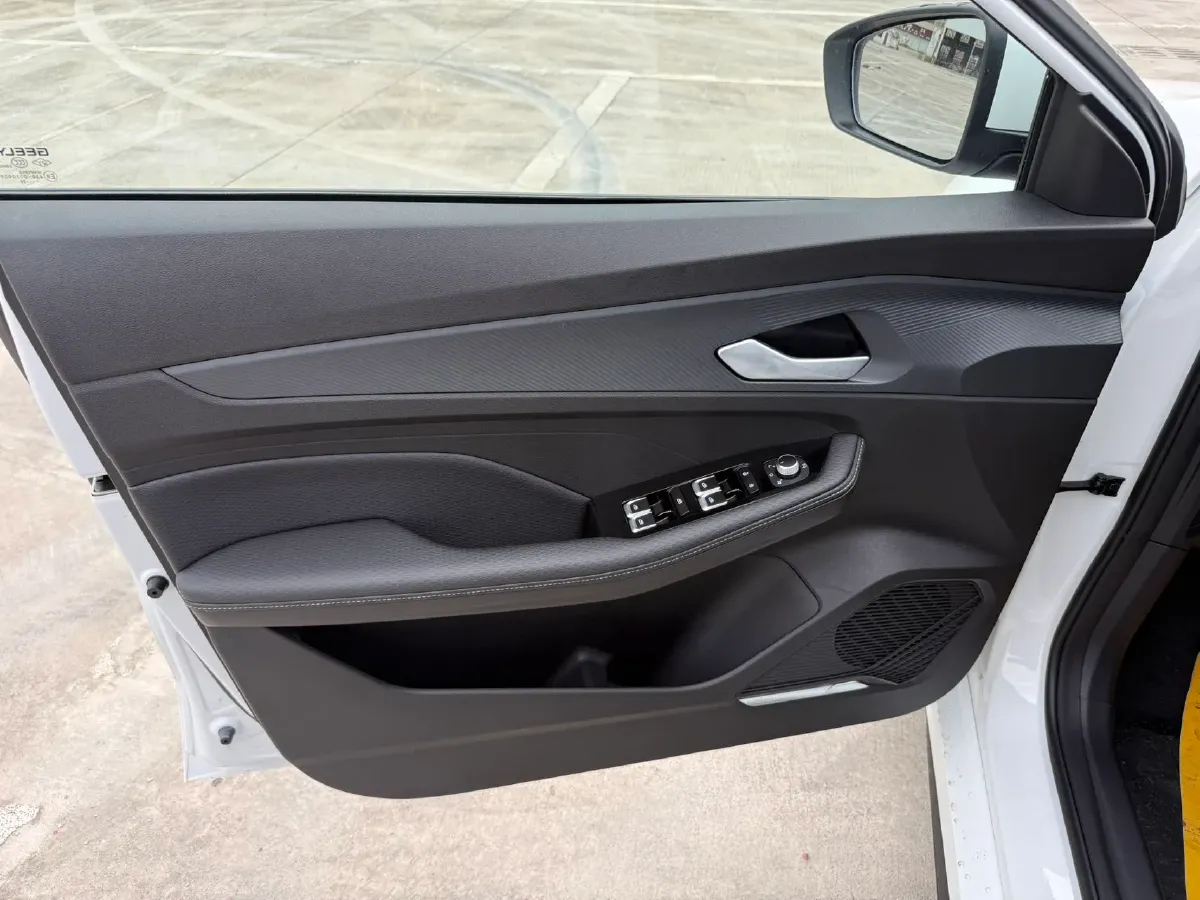 2024 Geely Binray 1.5T 181HP L4 7DCT,autocango,china used car exporter,china ev exporter,chinese used car exporter,chinese used ev exporter