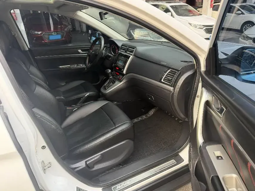 2018 Haval M6 1.5T 150HP L4 7DCT,autocango,china used car exporter,china ev exporter,chinese used car exporter,chinese used ev exporter