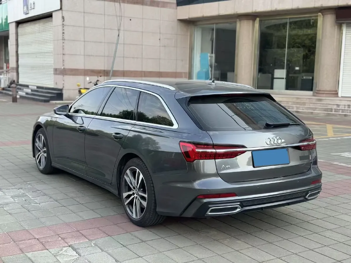 2021 Audi A6 2.0T 190HP L4 7DCT,autocango,china used car exporter,china ev exporter,chinese used car exporter,chinese used ev exporter