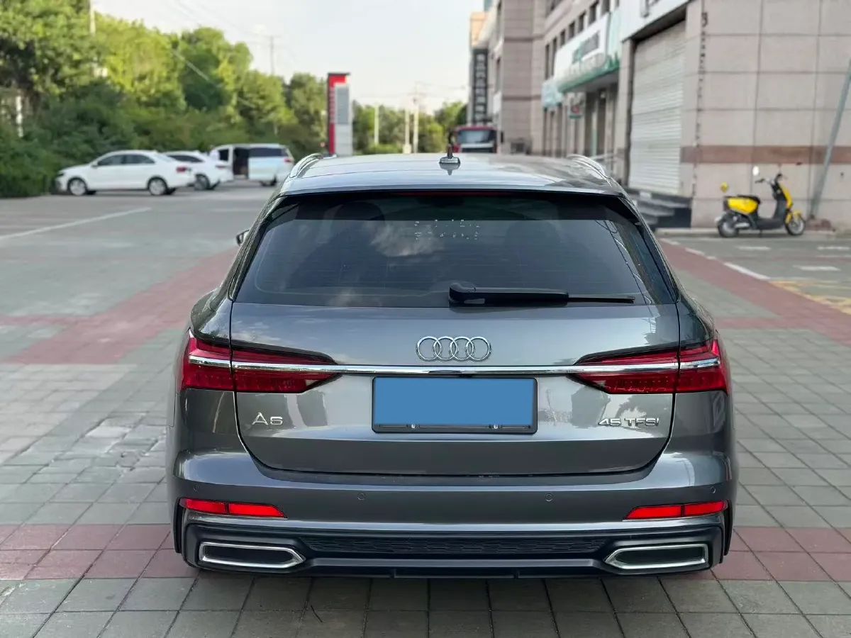 2021 Audi A6 2.0T 190HP L4 7DCT,autocango,china used car exporter,china ev exporter,chinese used car exporter,chinese used ev exporter