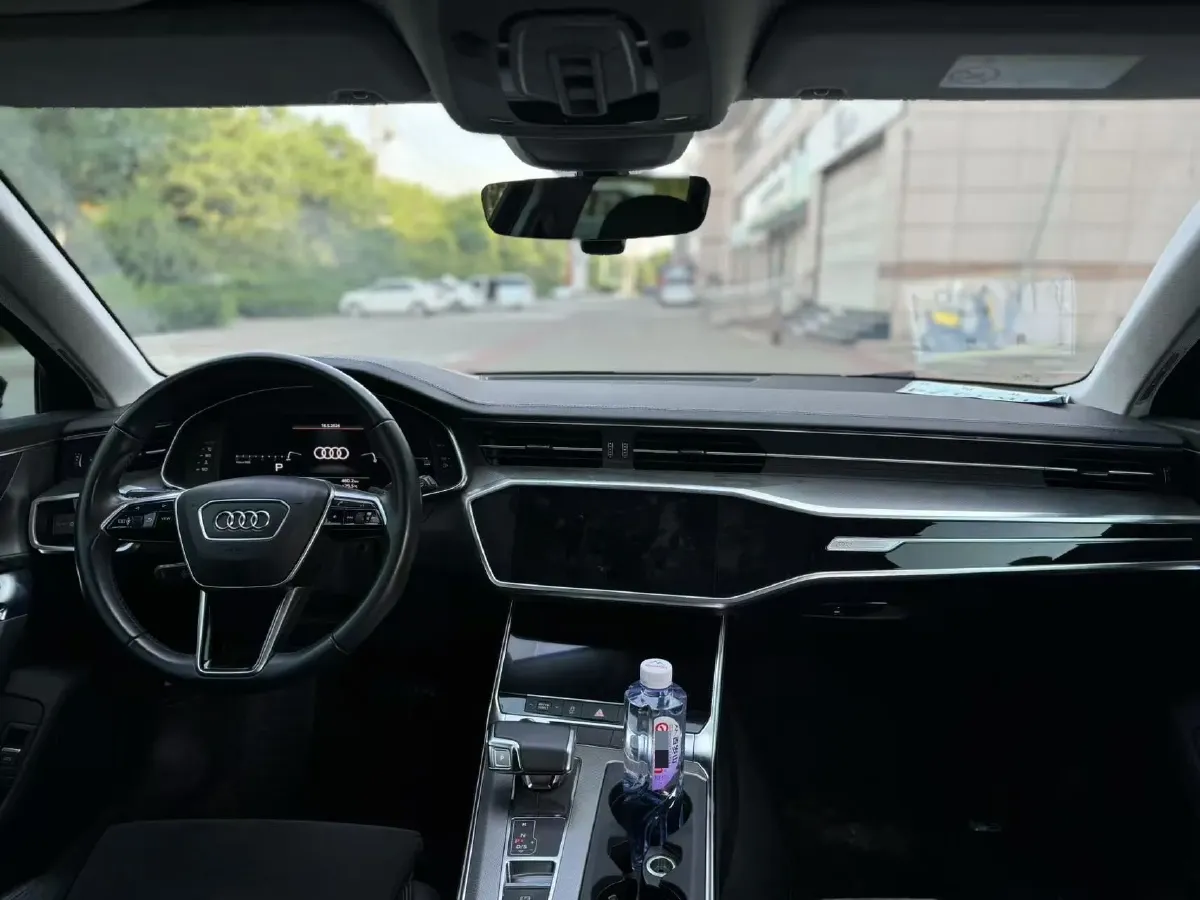 2021 Audi A6 2.0T 190HP L4 7DCT,autocango,china used car exporter,china ev exporter,chinese used car exporter,chinese used ev exporter
