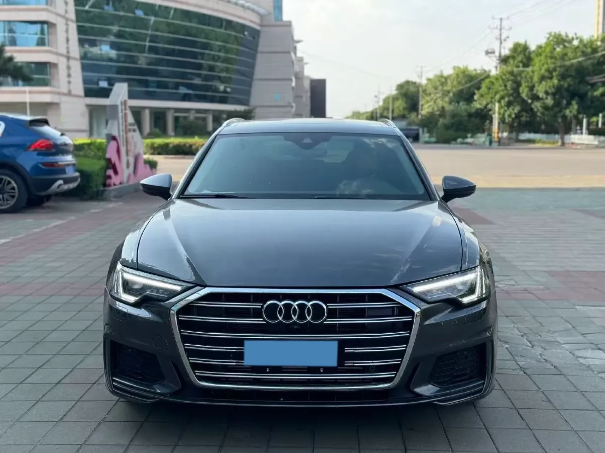2021 Audi A6 2.0T 190HP L4 7DCT,autocango,china used car exporter,china ev exporter,chinese used car exporter,chinese used ev exporter