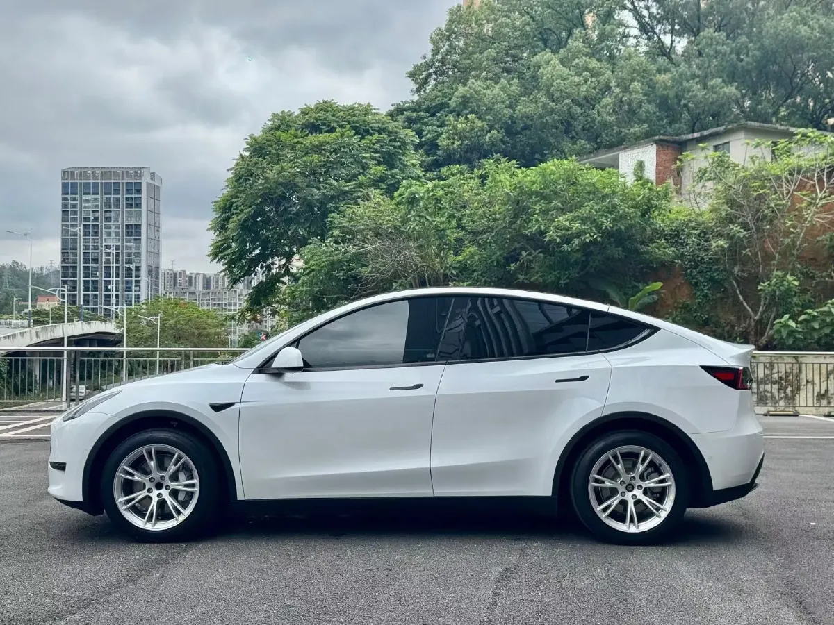 2022 Tesla Model Y BEV 60KWH,autocango,china used car exporter,china ev exporter,chinese used car exporter,chinese used ev exporter