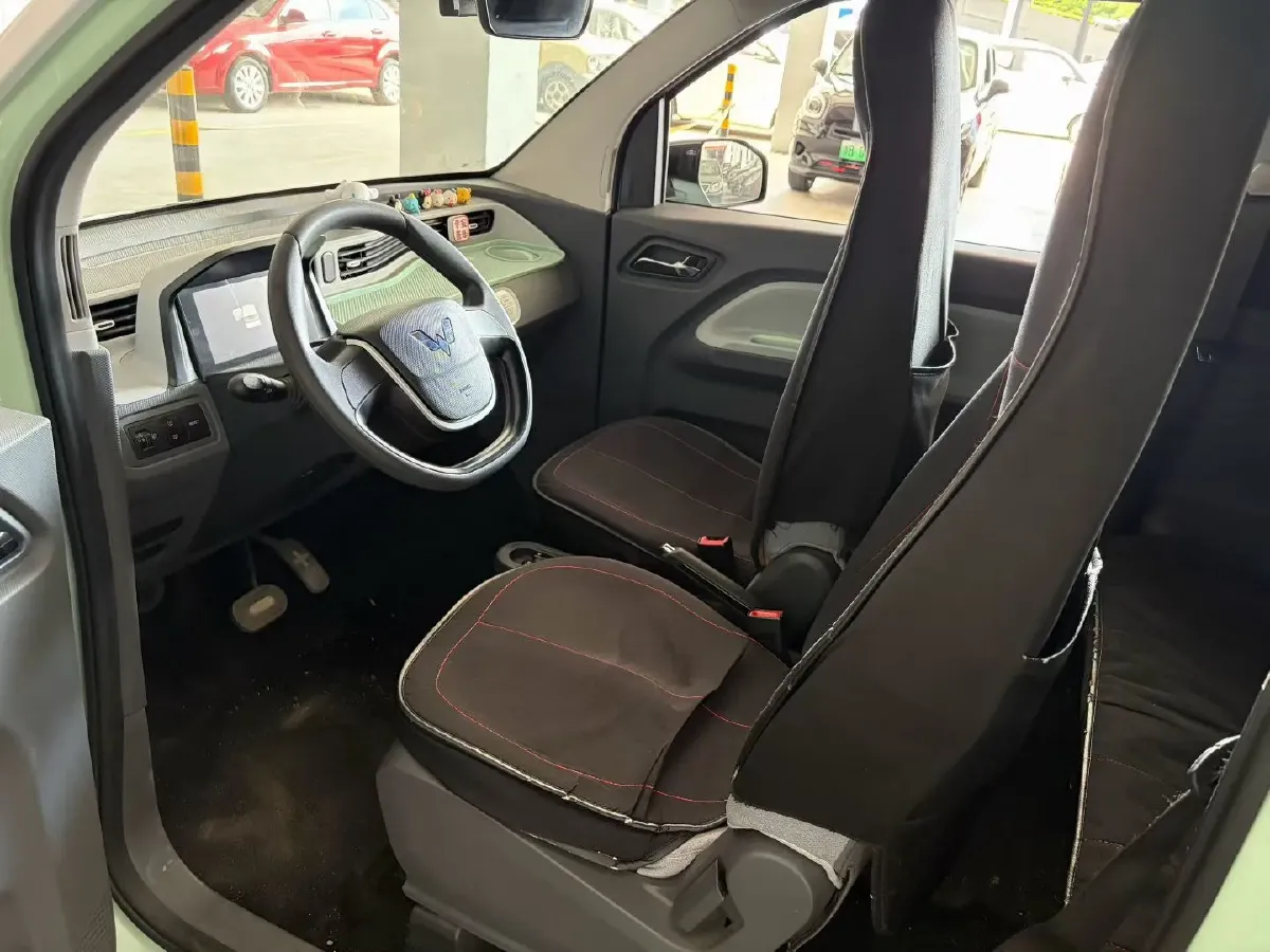 2022 WuLing HongGuang MINI EV BEV 13.8KWH,autocango,china used car exporter,china ev exporter,chinese used car exporter,chinese used ev exporter