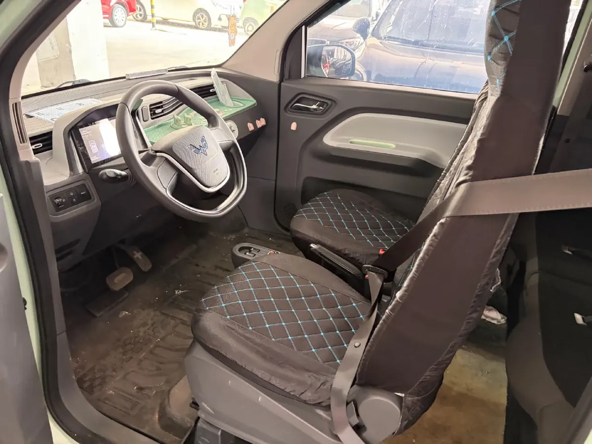 2022 WuLing HongGuang MINI EV BEV 13.8KWH,autocango,china used car exporter,china ev exporter,chinese used car exporter,chinese used ev exporter