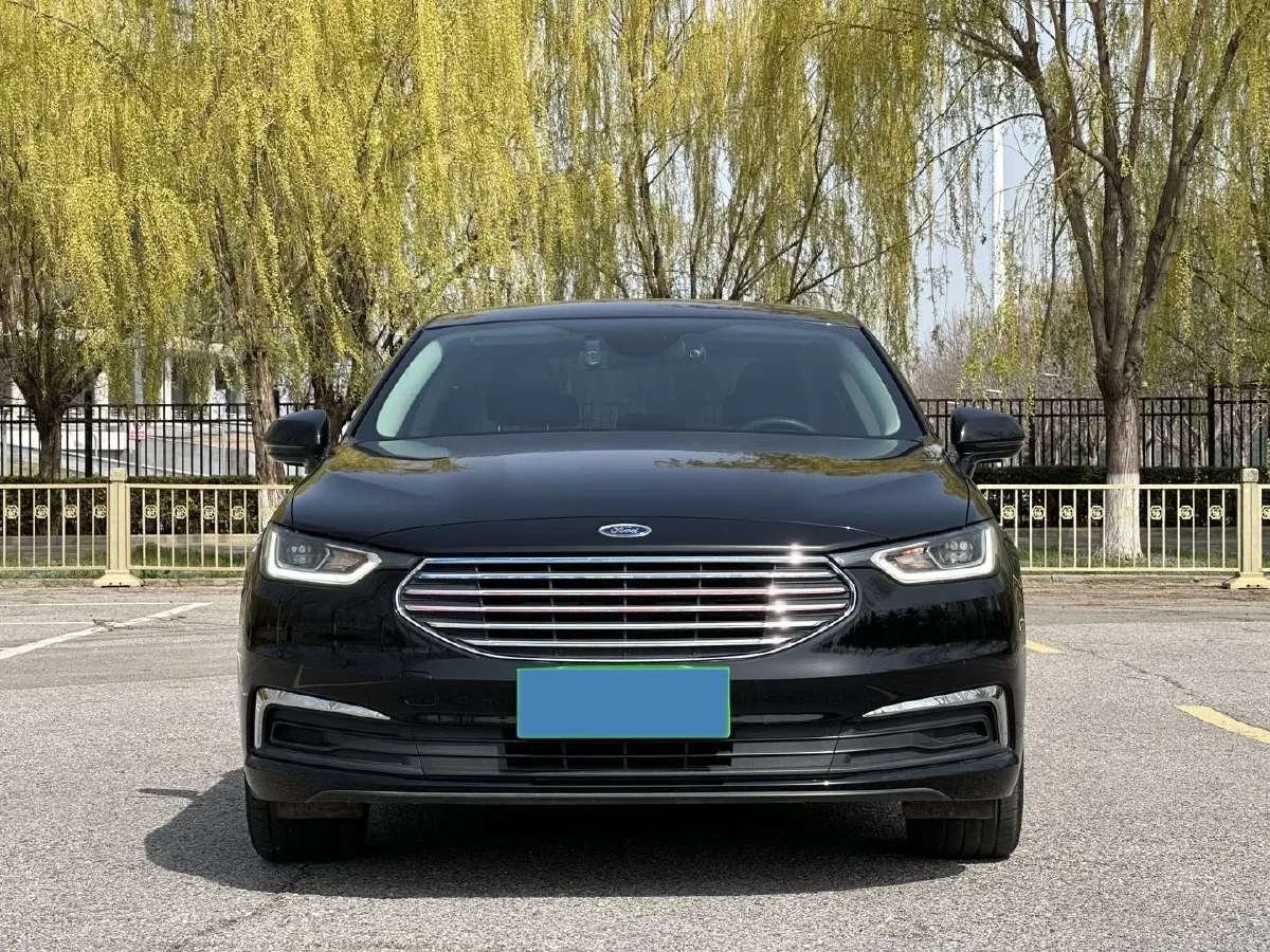 2024 Bestune B70 1.5T 169HP L4 7DCT,autocango,china used car exporter,china ev exporter,chinese used car exporter,chinese used ev exporter