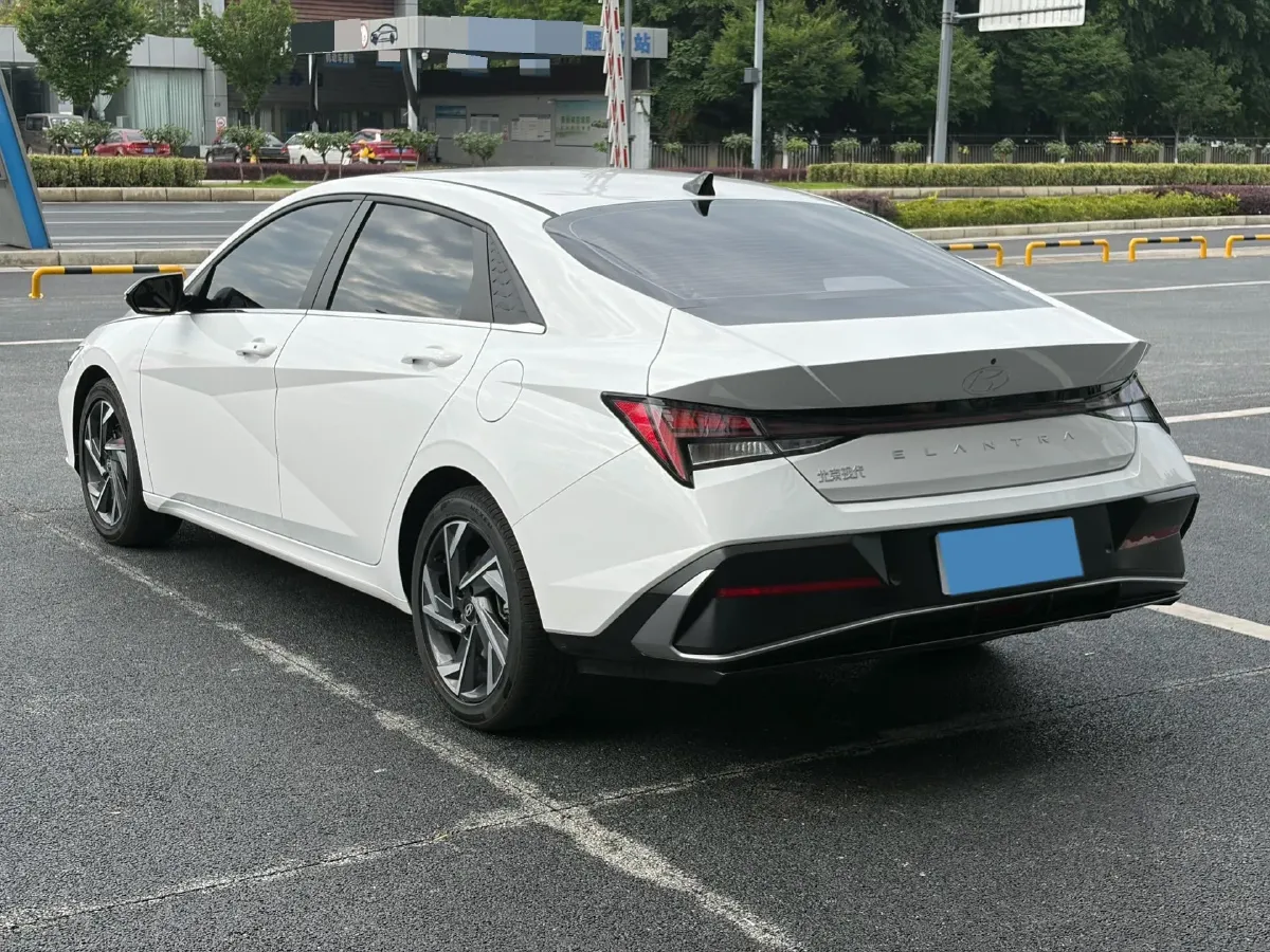 2023 Hyundai Elantra 1.5L 115HP L4 CVT,autocango,china used car exporter,china ev exporter,chinese used car exporter,chinese used ev exporter