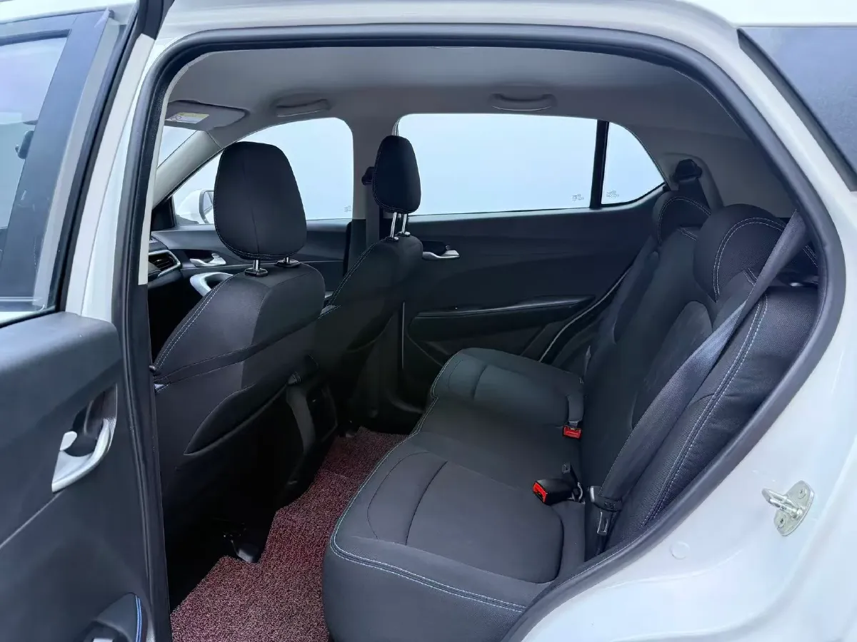 2021 BaoJun 510 1.5L 99HP L4 CVT,autocango,china used car exporter,china ev exporter,chinese used car exporter,chinese used ev exporter