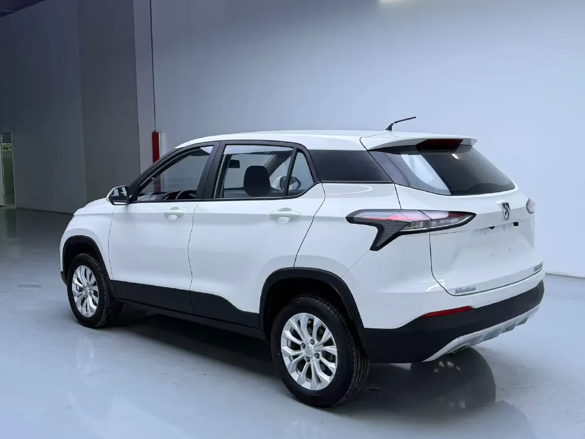 2021 BaoJun 510 1.5L 99HP L4 CVT,autocango,china used car exporter,china ev exporter,chinese used car exporter,chinese used ev exporter