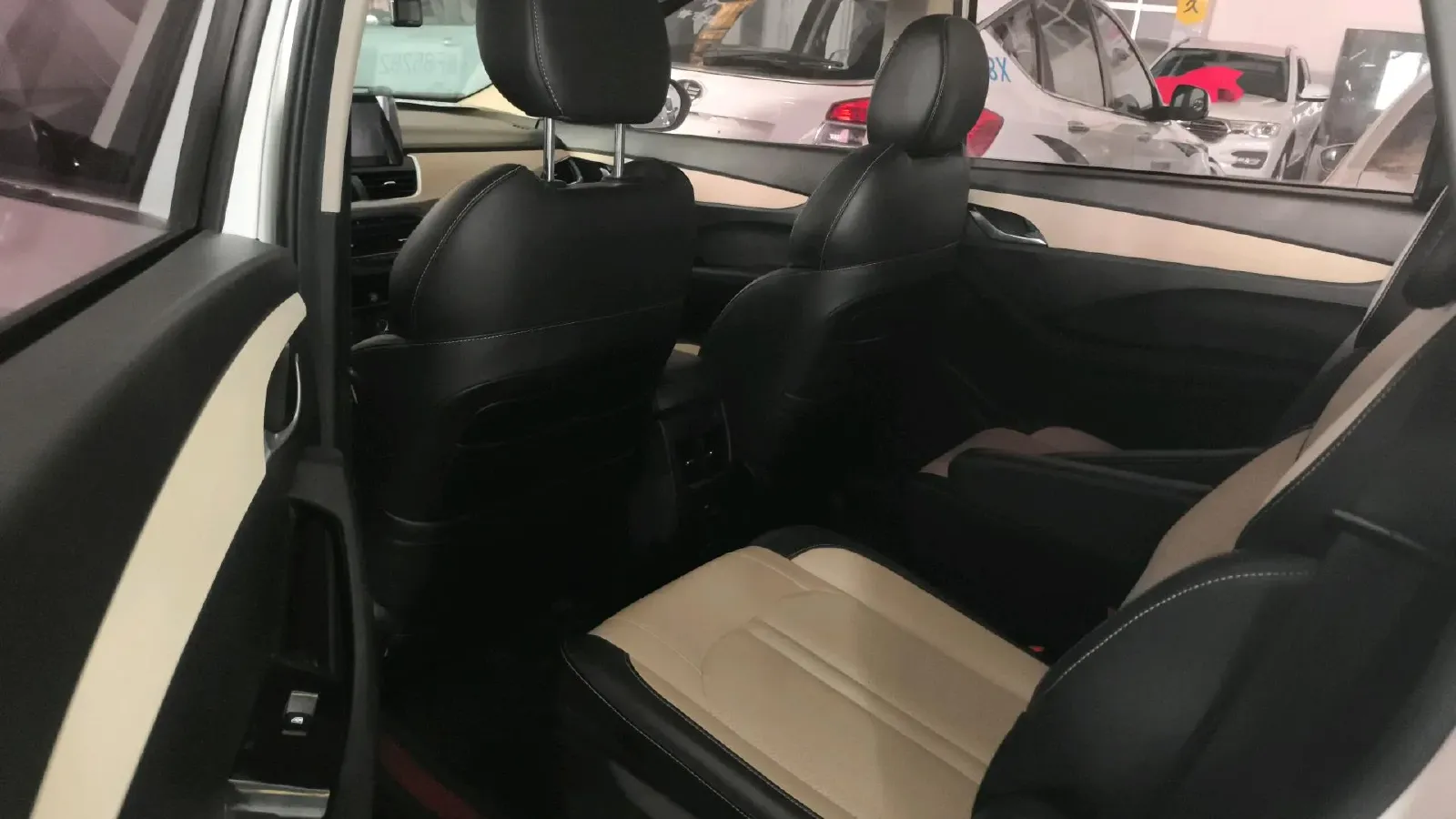 2018 BaoJun 360 1.5L 112HP L4 6MT,autocango,china used car exporter,china ev exporter,chinese used car exporter,chinese used ev exporter