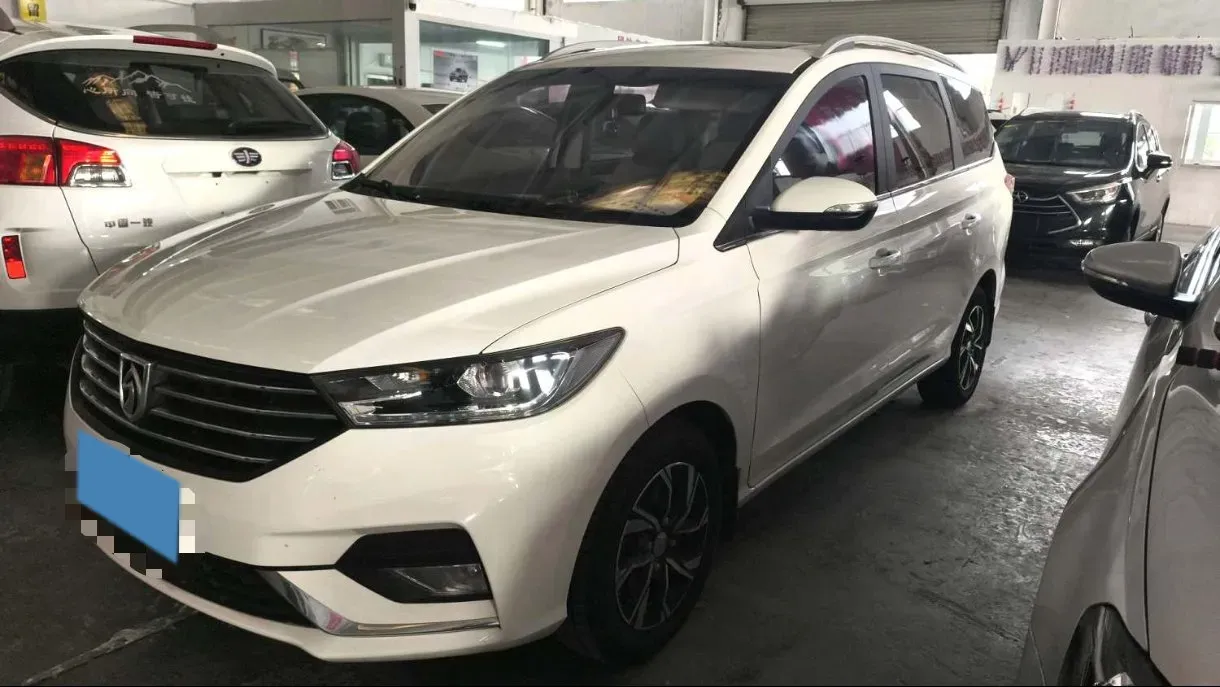 2018 BaoJun 360 1.5L 112HP L4 6MT,autocango,china used car exporter,china ev exporter,chinese used car exporter,chinese used ev exporter