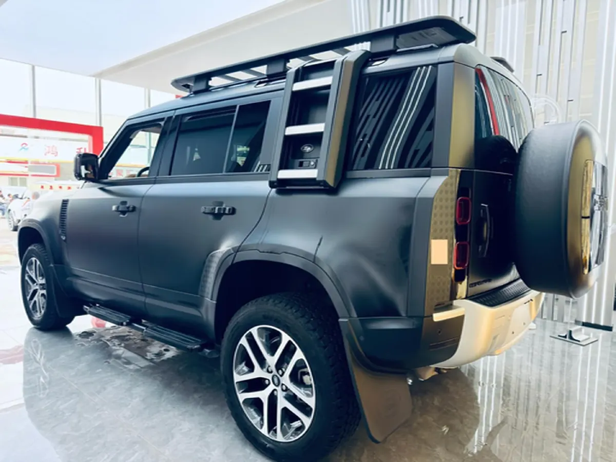 2024 Land Rover Defender 3.0T 400HP L6 8AT,autocango,china used car exporter,china ev exporter,chinese used car exporter,chinese used ev exporter