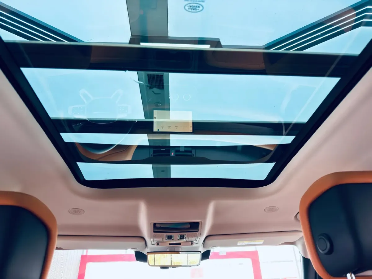 2024 Land Rover Defender 3.0T 400HP L6 8AT,autocango,china used car exporter,china ev exporter,chinese used car exporter,chinese used ev exporter