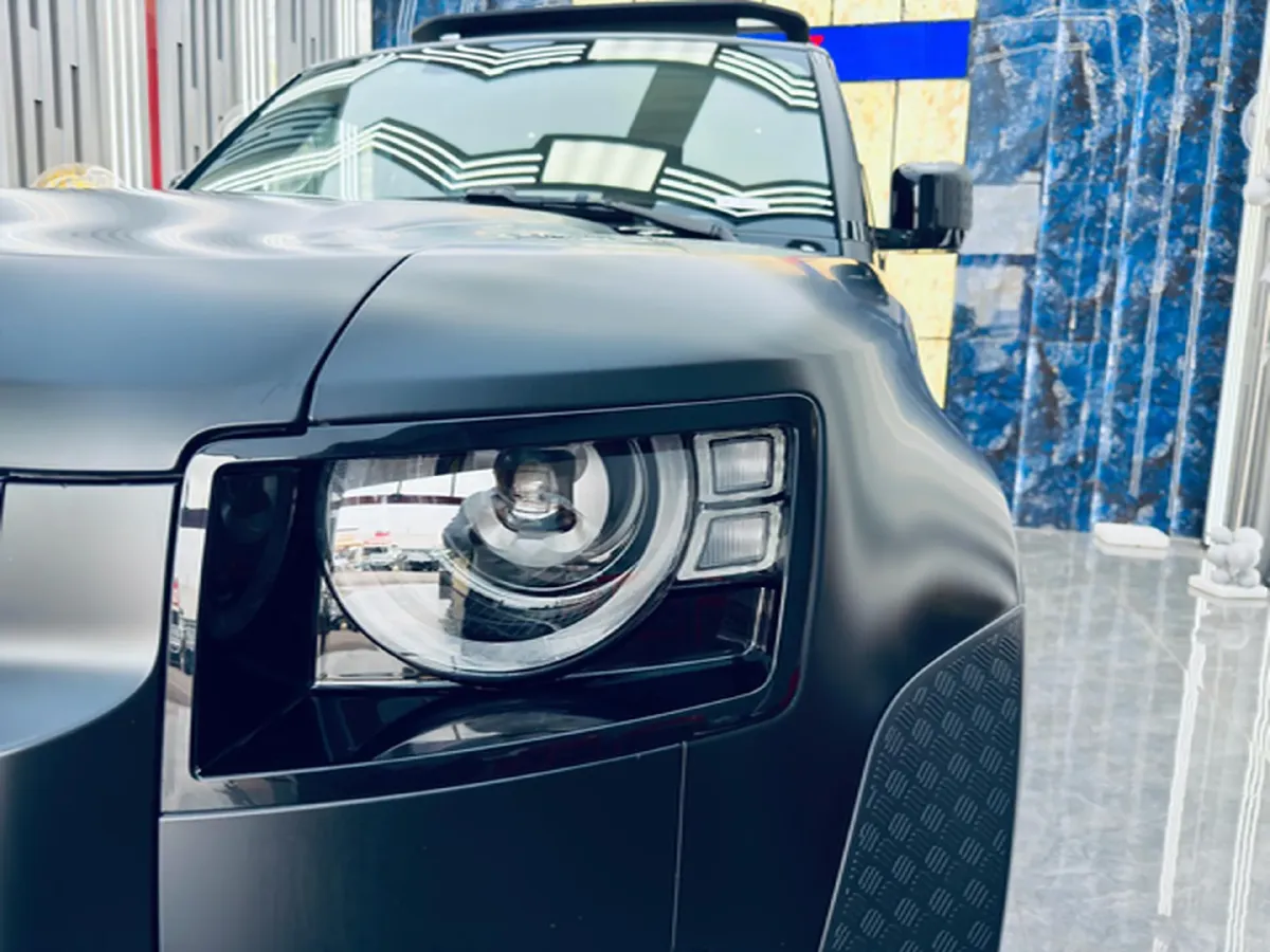 2024 Land Rover Defender 3.0T 400HP L6 8AT,autocango,china used car exporter,china ev exporter,chinese used car exporter,chinese used ev exporter