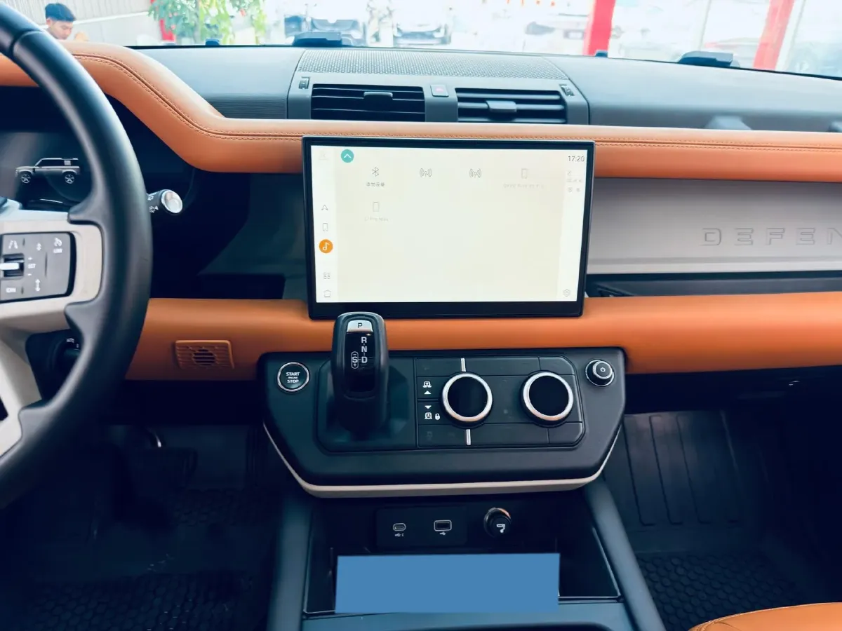 2024 Land Rover Defender 3.0T 400HP L6 8AT,autocango,china used car exporter,china ev exporter,chinese used car exporter,chinese used ev exporter