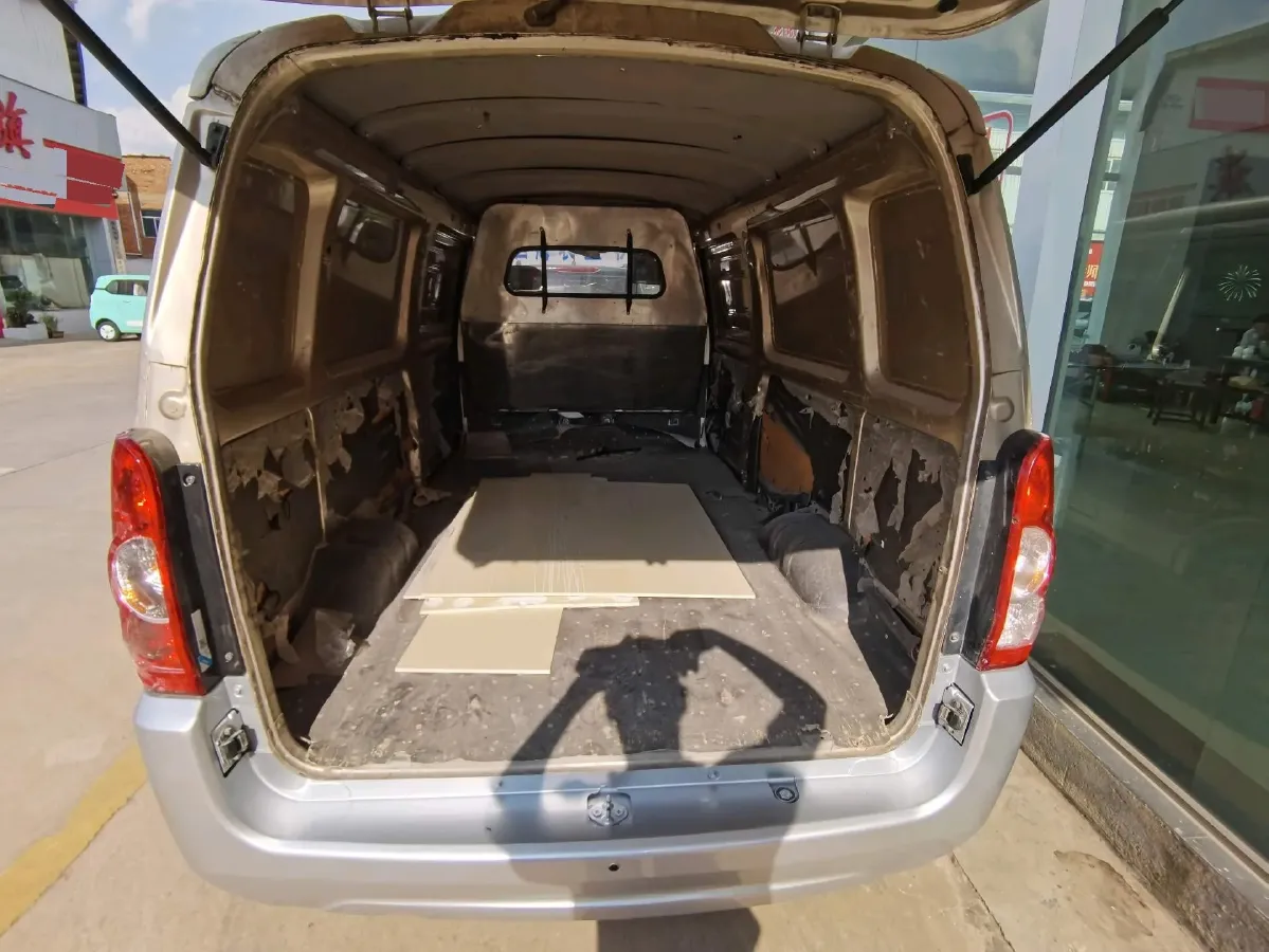 2019 WuLing RongGuang 1.5L 107HP L4 5MT,autocango,china used car exporter,china ev exporter,chinese used car exporter,chinese used ev exporter