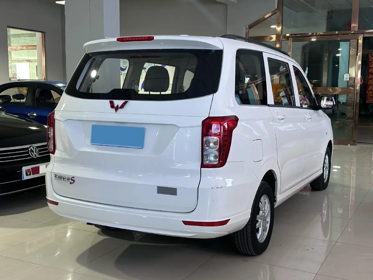 2021 WuLing RongGuang New Truck 1.5L 99HP L4 5MT,autocango,china used car exporter,china ev exporter,chinese used car exporter,chinese used ev exporter