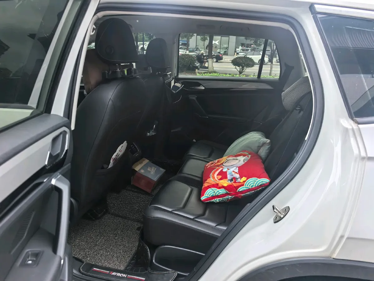 2019 Volkswagen Tayron 2.0T 186HP L4 7DCT,autocango,china used car exporter,china ev exporter,chinese used car exporter,chinese used ev exporter