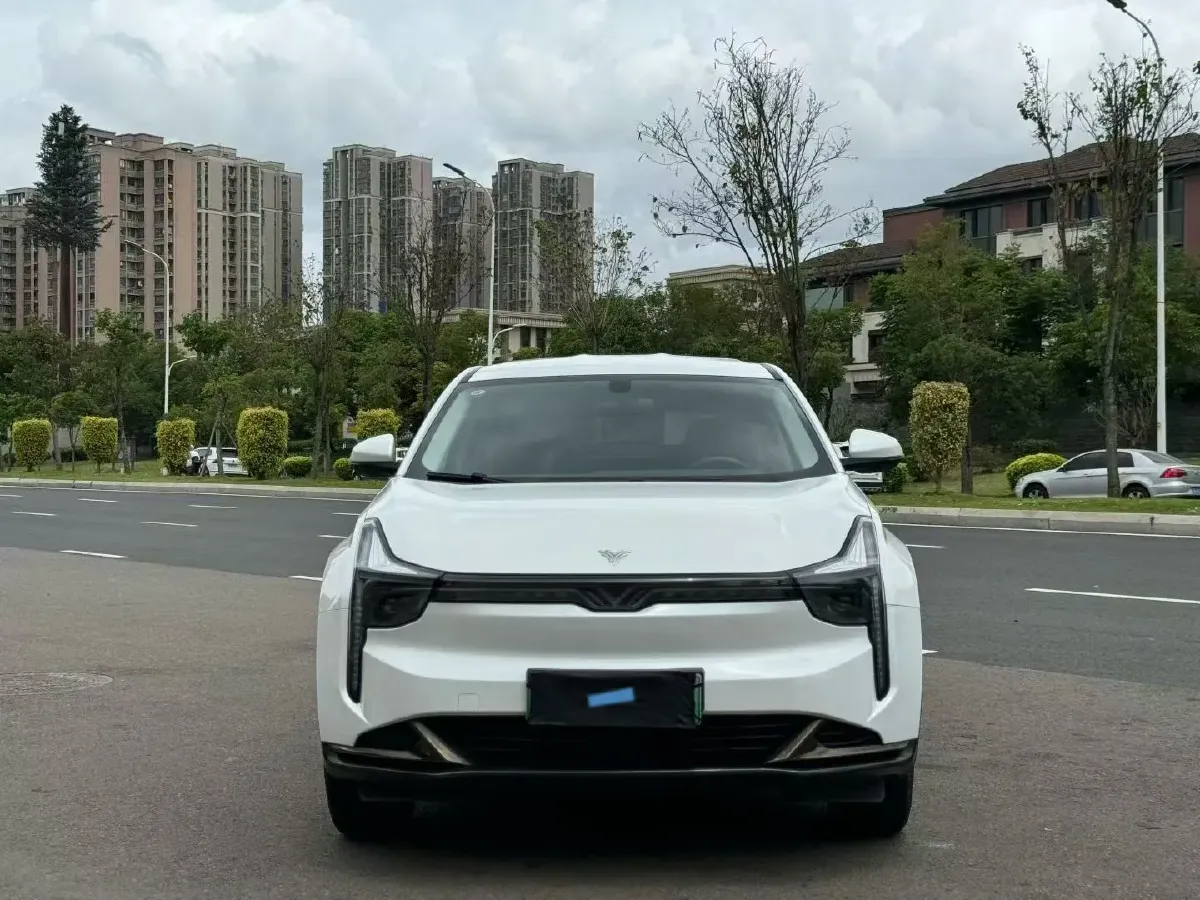 2022 Venucia Grand V 1.5T 190HP L4 7DCT,autocango,china used car exporter,china ev exporter,chinese used car exporter,chinese used ev exporter