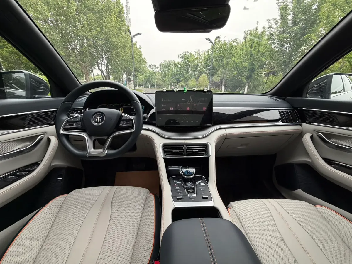 2022 Hyundai Tucson 2.0L 150HP L4 6AT Hybrid,autocango,china used car exporter,china ev exporter,chinese used car exporter,chinese used ev exporter