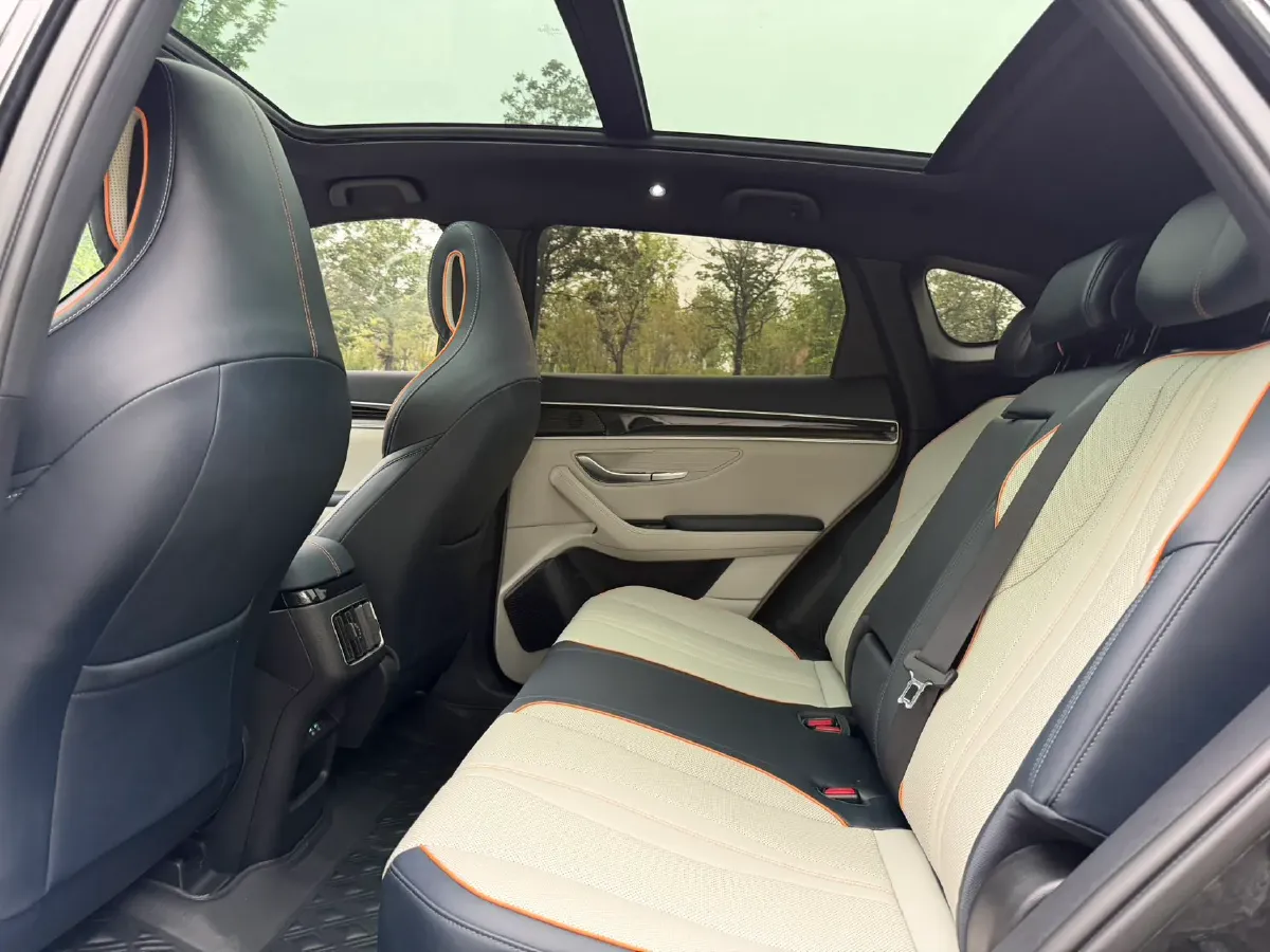 2022 Hyundai Tucson 2.0L 150HP L4 6AT Hybrid,autocango,china used car exporter,china ev exporter,chinese used car exporter,chinese used ev exporter