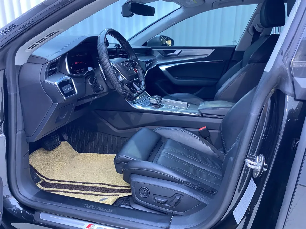 2021 Audi A7 2.0T 245HP L4 7DCT,autocango,china used car exporter,china ev exporter,chinese used car exporter,chinese used ev exporter