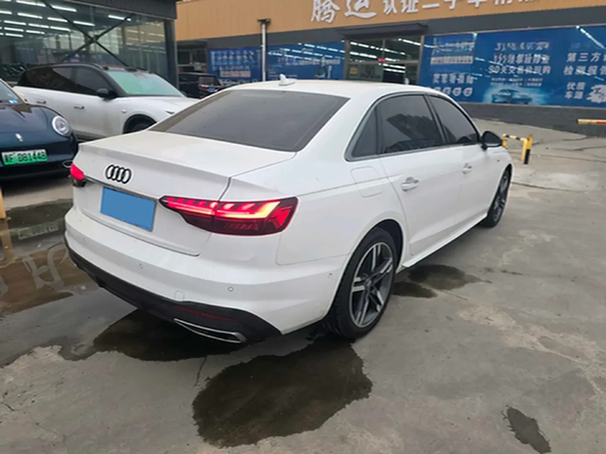 2020 Audi A4L 2.0T 190HP L4 7DCT,autocango,china used car exporter,china ev exporter,chinese used car exporter,chinese used ev exporter