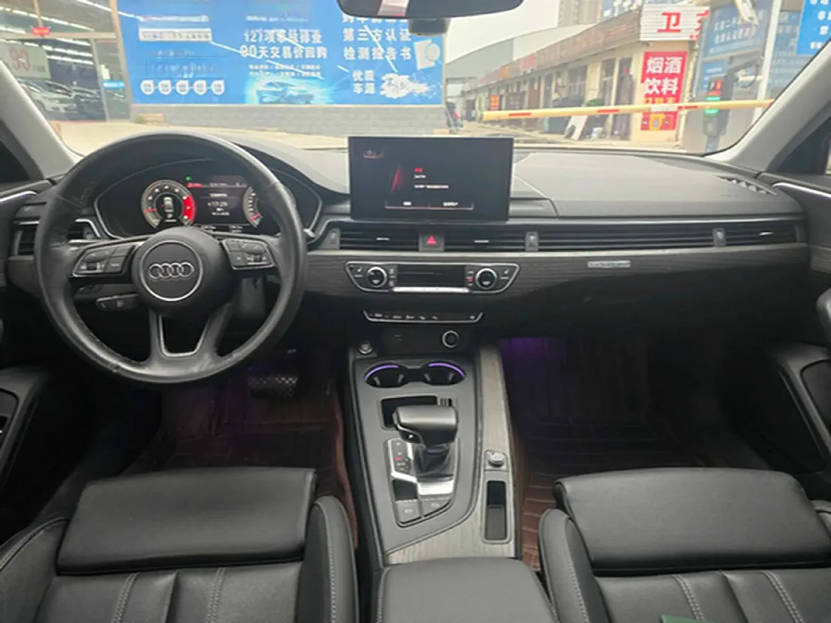 2020 Audi A4L 2.0T 190HP L4 7DCT,autocango,china used car exporter,china ev exporter,chinese used car exporter,chinese used ev exporter
