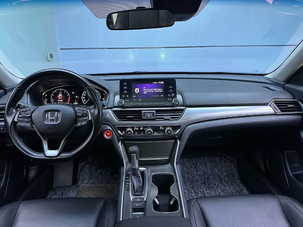 2021 Honda Accord 1.5T 194HP L4 CVT,autocango,china used car exporter,china ev exporter,chinese used car exporter,chinese used ev exporter