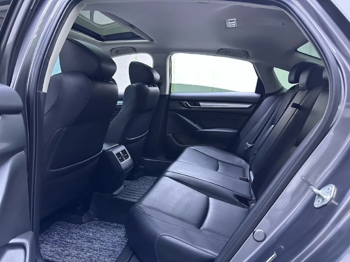 2021 Honda Accord 1.5T 194HP L4 CVT,autocango,china used car exporter,china ev exporter,chinese used car exporter,chinese used ev exporter