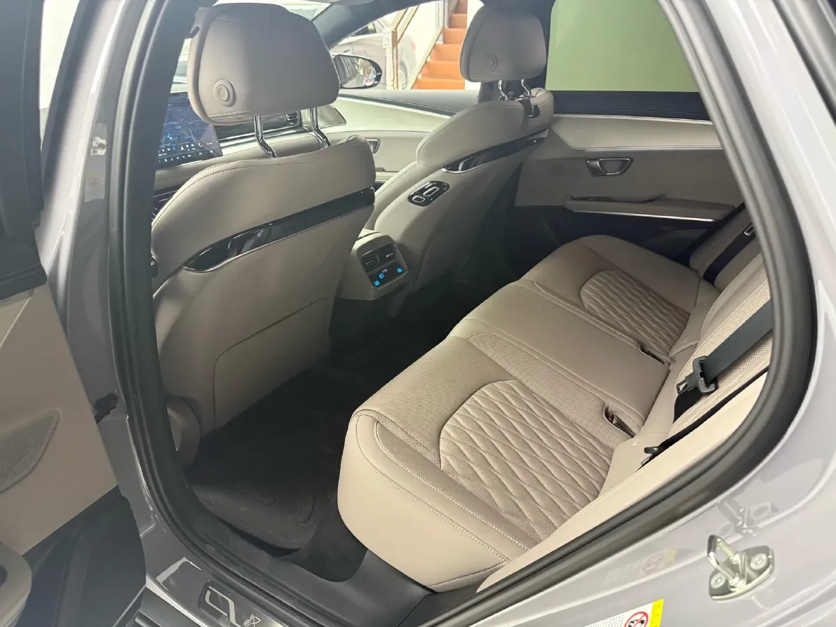 2025 BYD Han 1.5T 156HP L4 E-CVT PHEV,autocango,china used car exporter,china ev exporter,chinese used car exporter,chinese used ev exporter