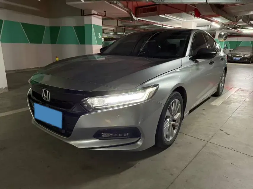 2018 Honda Accord 1.5T 194HP L4 CVT,autocango,china used car exporter,china ev exporter,chinese used car exporter,chinese used ev exporter