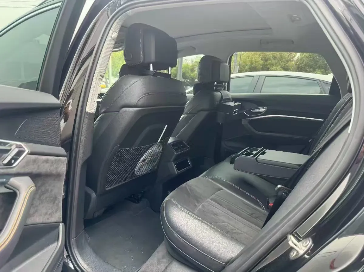 2021 Audi e-tron BEV 96.7KWH,autocango,china used car exporter,china ev exporter,chinese used car exporter,chinese used ev exporter