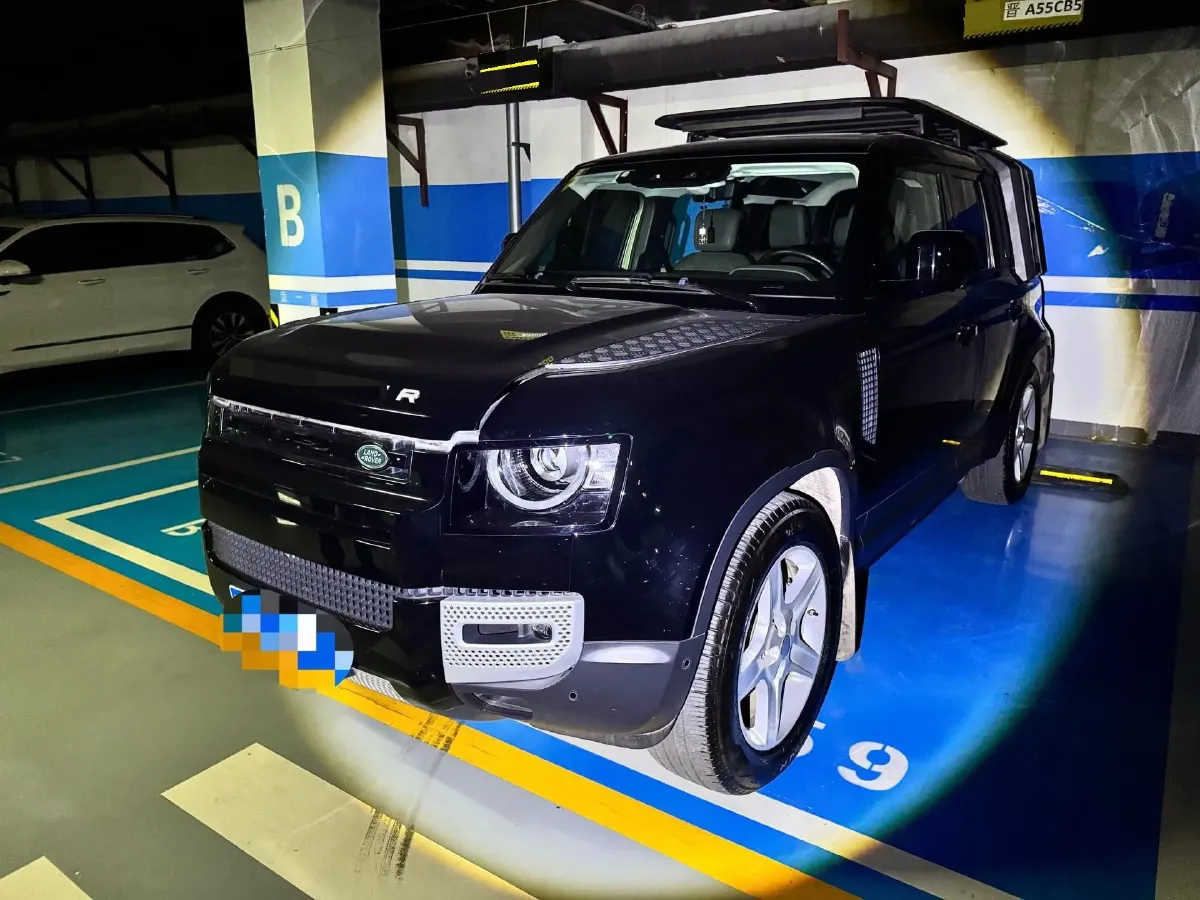 2020 Land Rover Defender 3.0T 400HP L6 8AT,autocango,china used car exporter,china ev exporter,chinese used car exporter,chinese used ev exporter