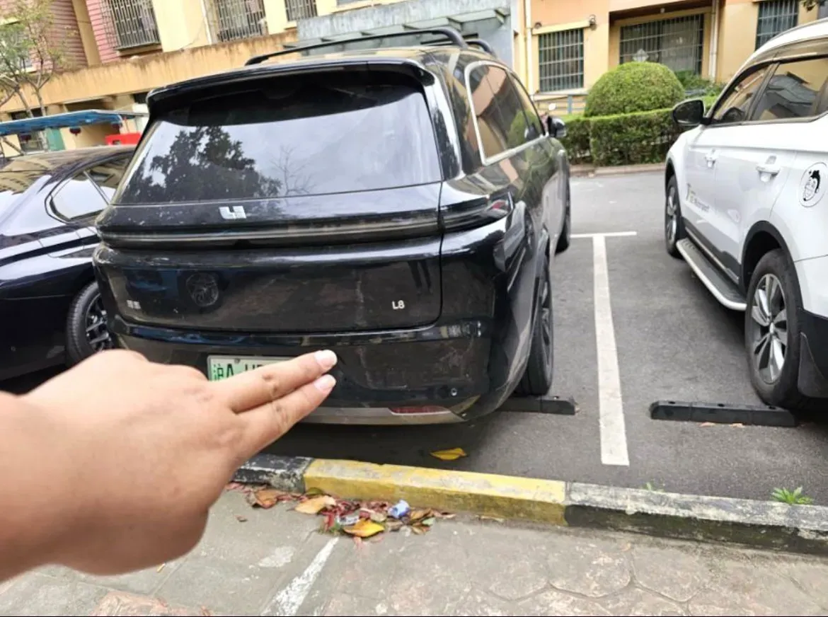 2023 Li L8 Range Extended 154HP REEV 40.9KWH,autocango,china used car exporter,china ev exporter,chinese used car exporter,chinese used ev exporter