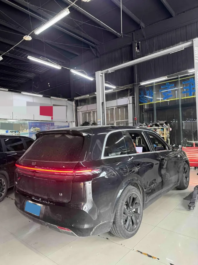 2023 Li L8 Range Extended 154HP REEV 40.9KWH,autocango,china used car exporter,china ev exporter,chinese used car exporter,chinese used ev exporter