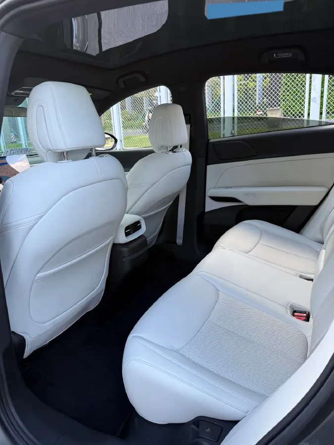 2023 Xpeng G6 BEV 66KWH,autocango,china used car exporter,china ev exporter,chinese used car exporter,chinese used ev exporter
