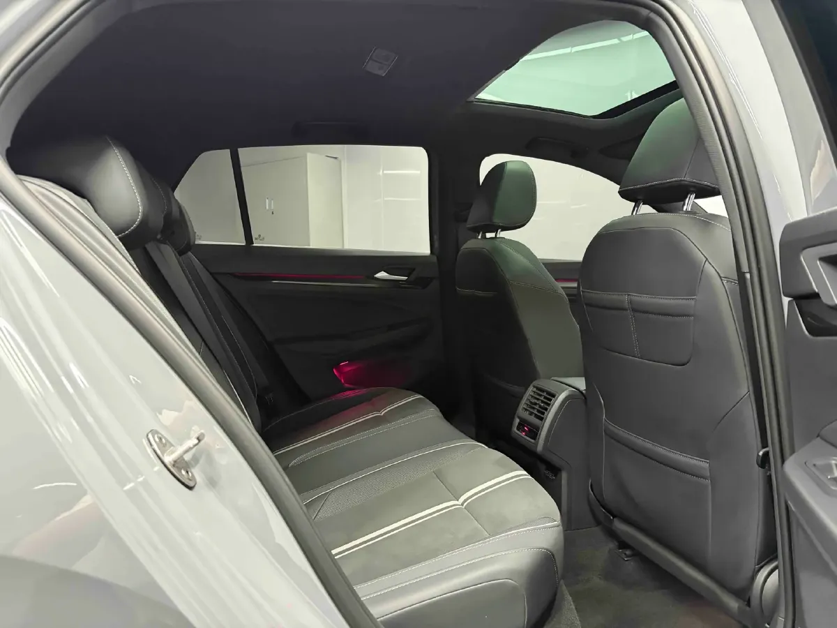 2021 Volkswagen Golf 1.4T 150HP L4 7DCT,autocango,china used car exporter,china ev exporter,chinese used car exporter,chinese used ev exporter