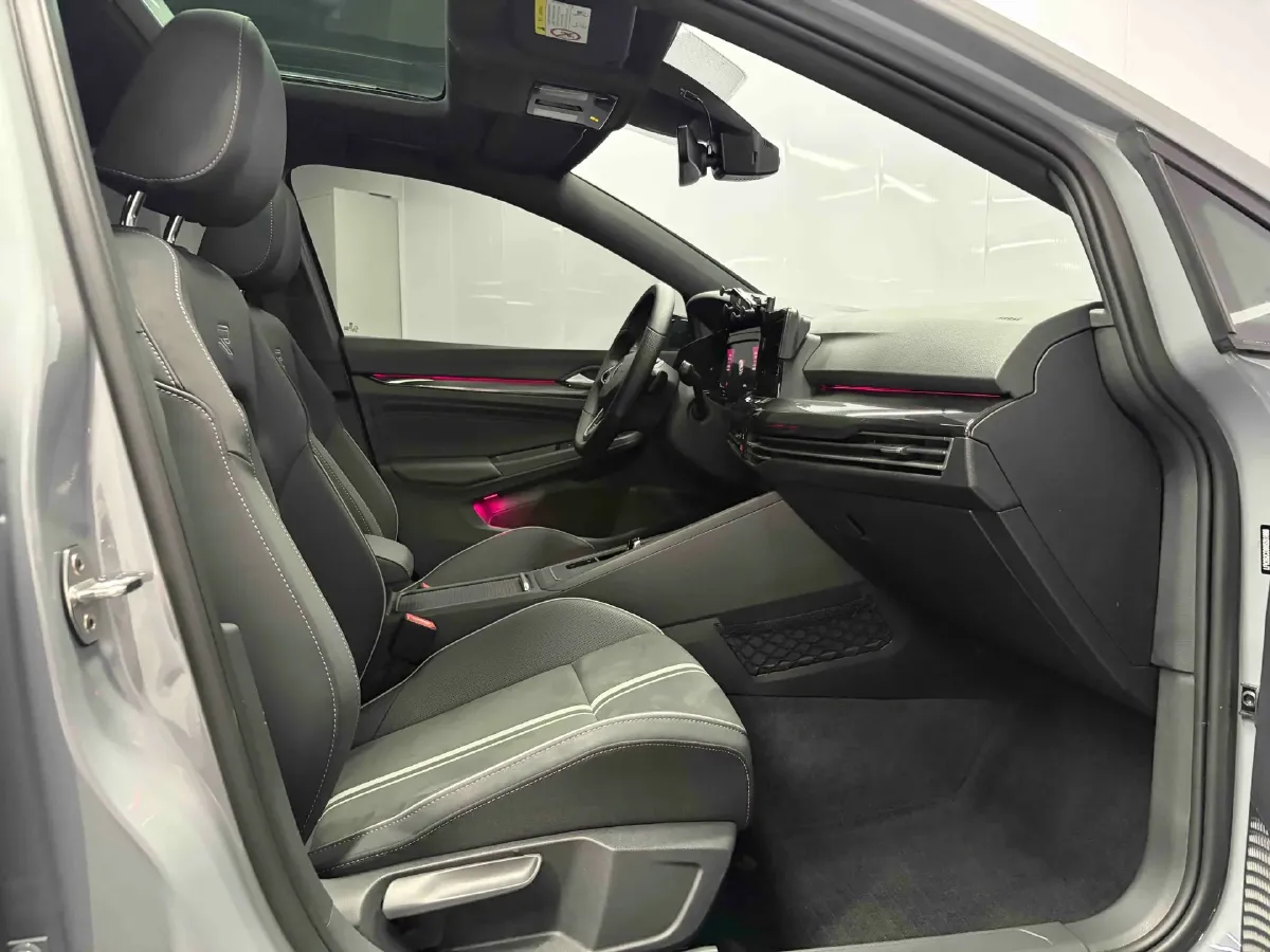 2021 Volkswagen Golf 1.4T 150HP L4 7DCT,autocango,china used car exporter,china ev exporter,chinese used car exporter,chinese used ev exporter